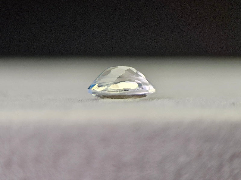 ANLB-4　アンデシンラブラドライト　0.75ct