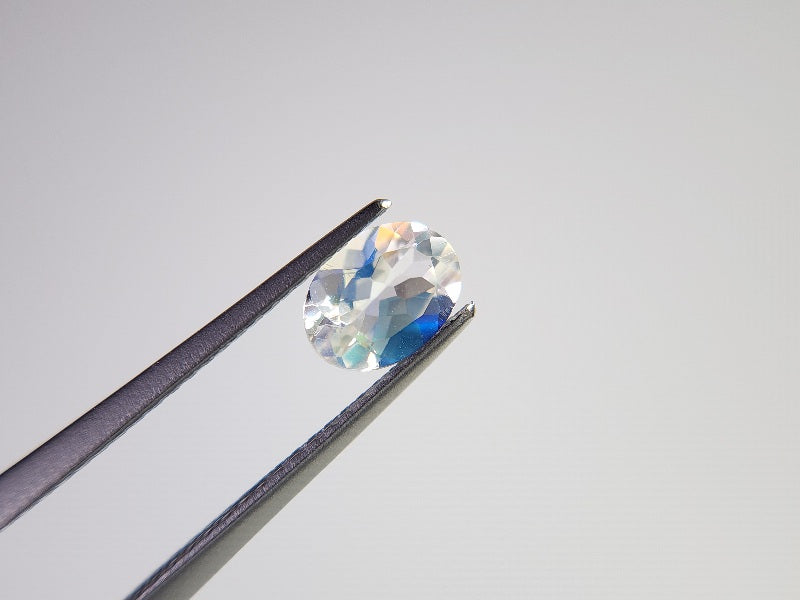 ANLB-5　アンデシンラブラドライト　0.71ct