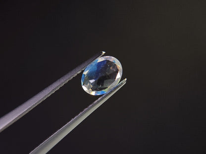 ANLB-5　アンデシンラブラドライト　0.71ct