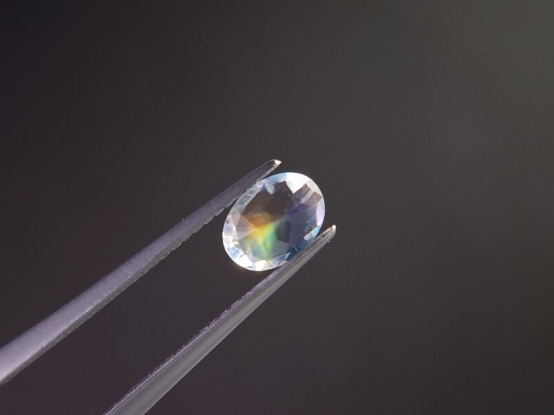 ANLB-6　アンデシンラブラドライト　0.69ct