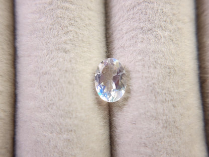 ANLB-6　アンデシンラブラドライト　0.69ct