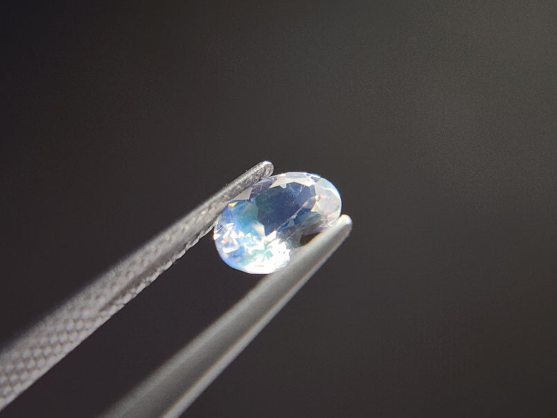 ANLB-7　アンデシンラブラドライト　0.64ct