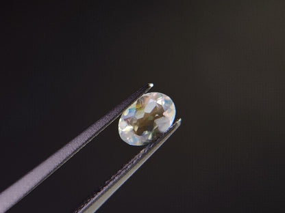 ANLB-8　アンデシンラブラドライト　0.60ct
