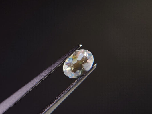 ANLB-8　アンデシンラブラドライト　0.60ct