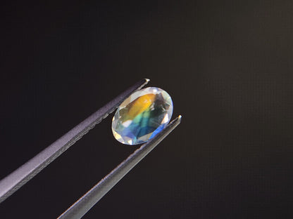 ANLB-8　アンデシンラブラドライト　0.60ct