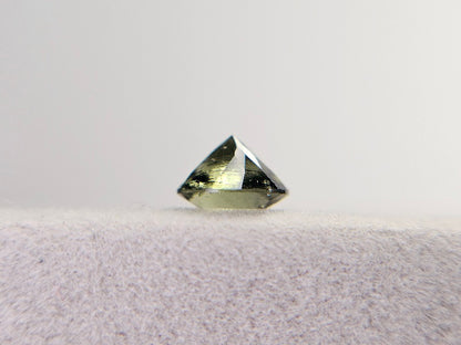 MLD-2　モルダバイト　1.01ct