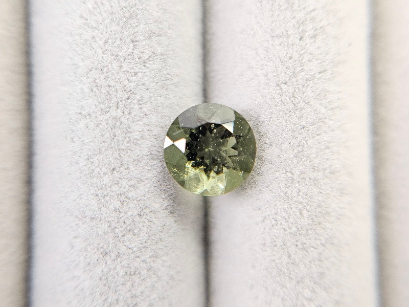 MLD-2　モルダバイト　1.01ct