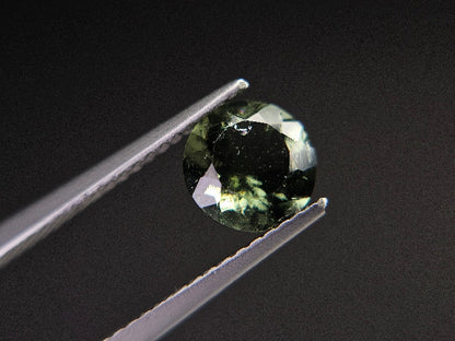 MLD-5　モルダバイト　0.98ct