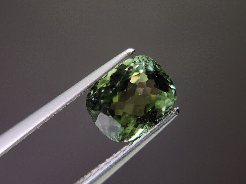gAP-4　グリーンアパタイト（マダガスカル産）　2.16ct