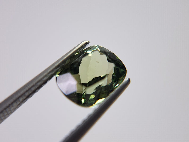 gAP-4　グリーンアパタイト（マダガスカル産）　2.16ct