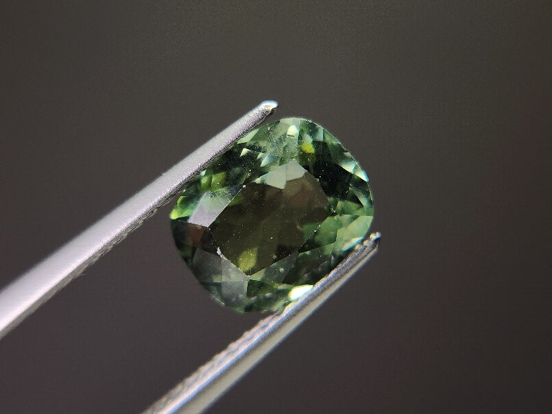 gAP-5　グリーンアパタイト（マダガスカル産）　2.16ct