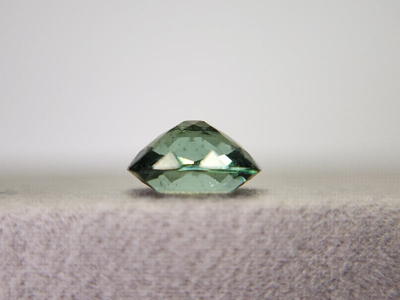 gAP-5　グリーンアパタイト（マダガスカル産）　2.16ct