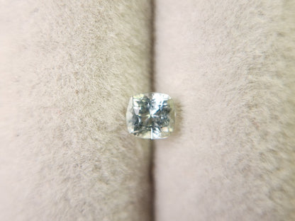 ACR-3　アクロアイト（モザンビーク産）　0.34ct