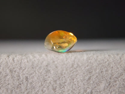 FIOP-10　ファイアオパール（メキシコ産）　0.87ct