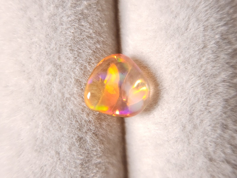 FIOP-10　ファイアオパール（メキシコ産）　0.87ct