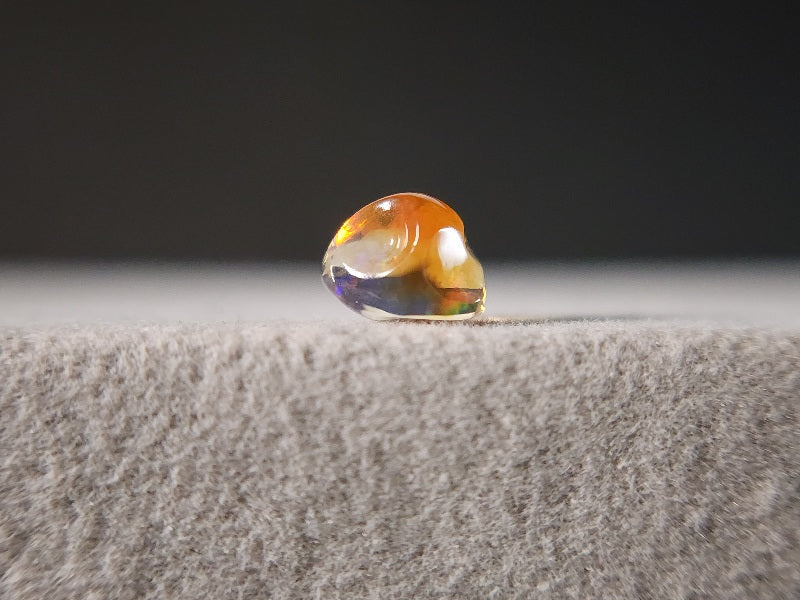 FIOP-9　ファイアオパール（メキシコ産）　0.98ct