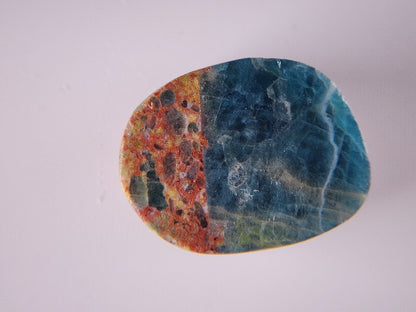 APir-1　アパタイトイン岩石　63.98ct