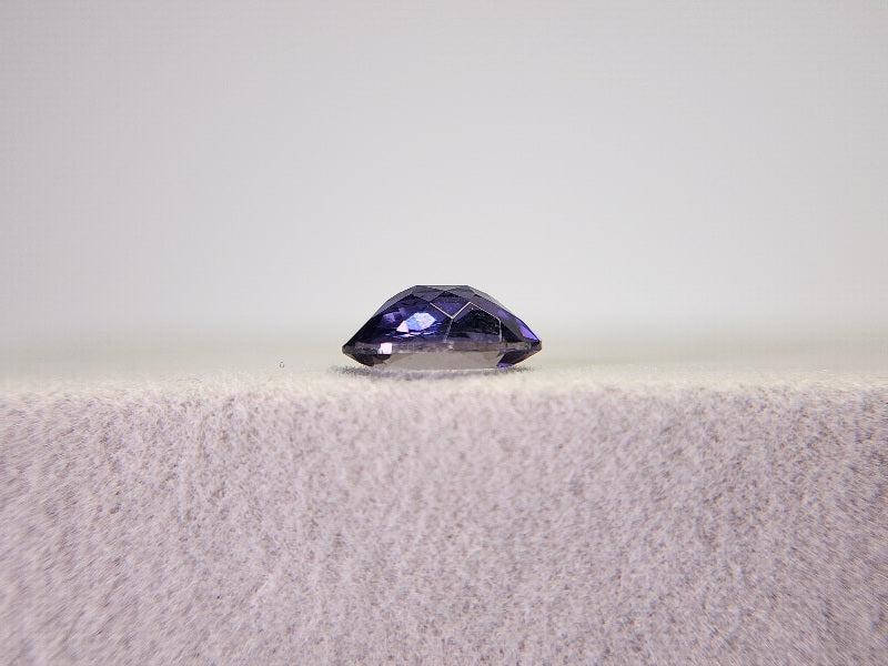 IO-1　アイオライト　1.44ct