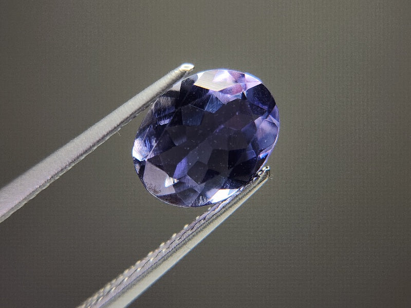 アイオライト2 IO-2 アイオライト 1.34ct – 東洋ルース公式オンラインショップ