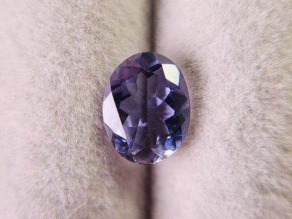 IO-2　アイオライト　1.34ct