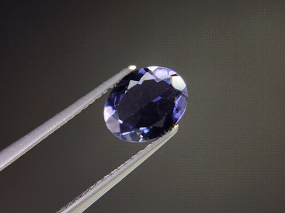 IO-3　アイオライト　1.24ct