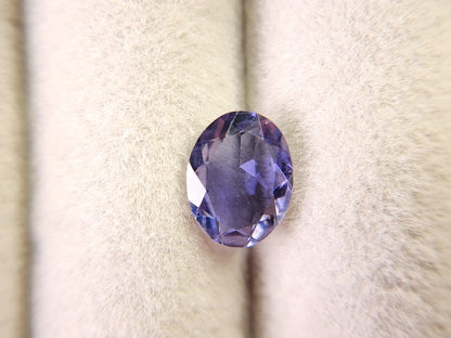 IO-3　アイオライト　1.24ct