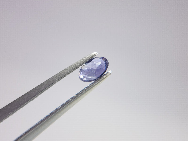 IO-4　アイオライト　0.19ct