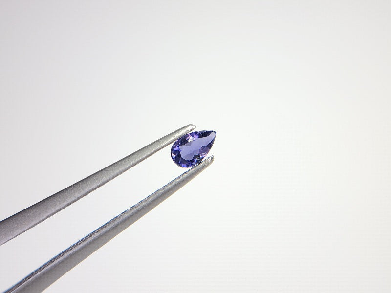 IO-8　アイオライト　0.16ct