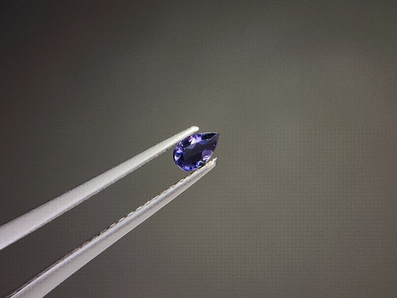 IO-8　アイオライト　0.16ct