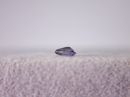 IO-9　アイオライト　0.15ct
