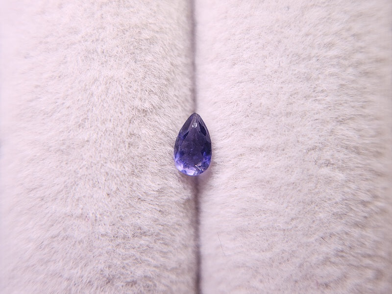 IO-9　アイオライト　0.15ct