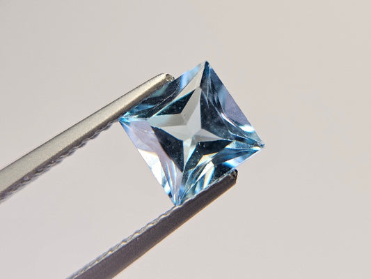 bl-TO-23　ブルートパーズ　1.51ct