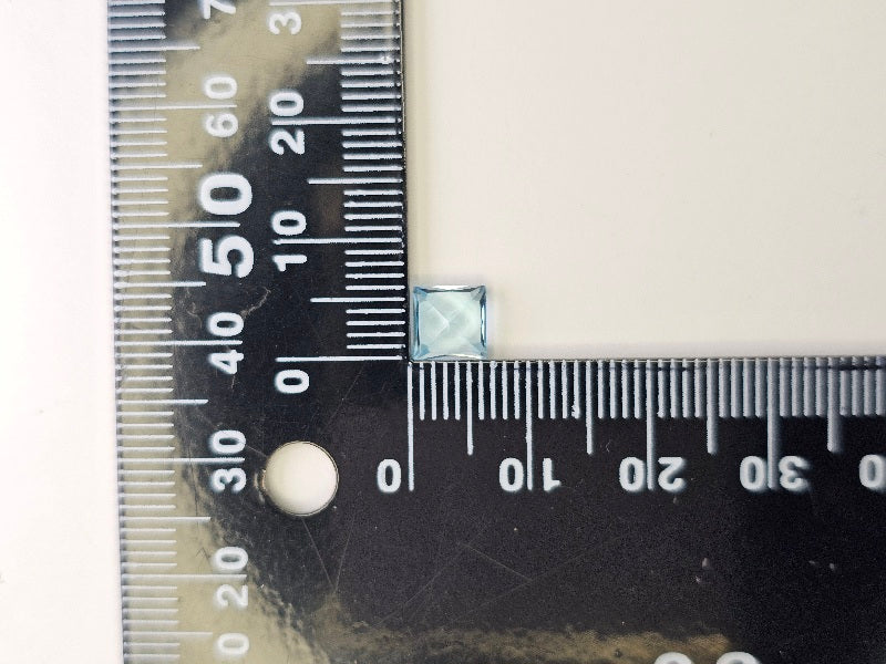 bl-TO-23　ブルートパーズ　1.51ct