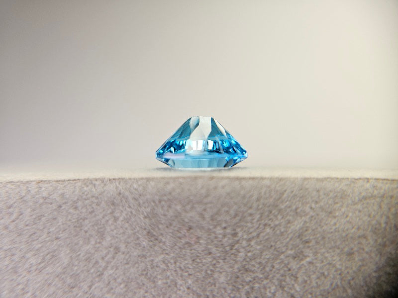 blTO-25　ブルートパーズ　4.33ct
