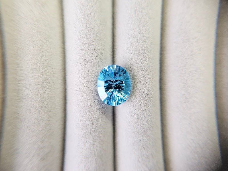blTO-25　ブルートパーズ　4.33ct