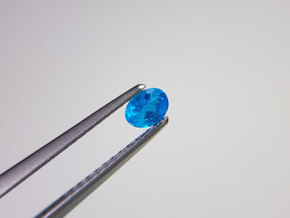 nbl-AP-18　ネオンブルーアパタイト　0.18ct