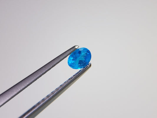 nbl-AP-18　ネオンブルーアパタイト　0.18ct