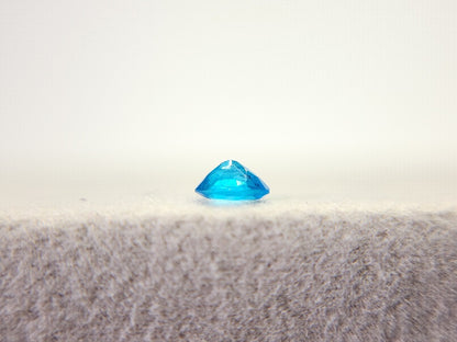 nbl-AP-20　ネオンブルーアパタイト　0.18ct