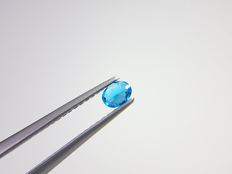 nbl-AP-21　ネオンブルーアパタイト　0.18ct