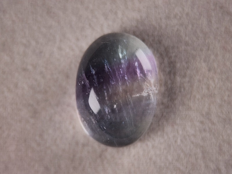 rFLO-5　レインボーフローライト　8.47ct