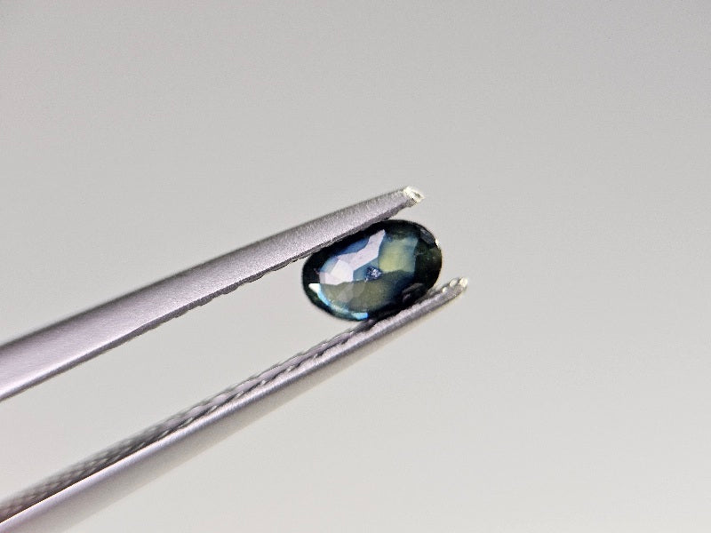 bcSA-27　バイカラーサファイア　0.24ct