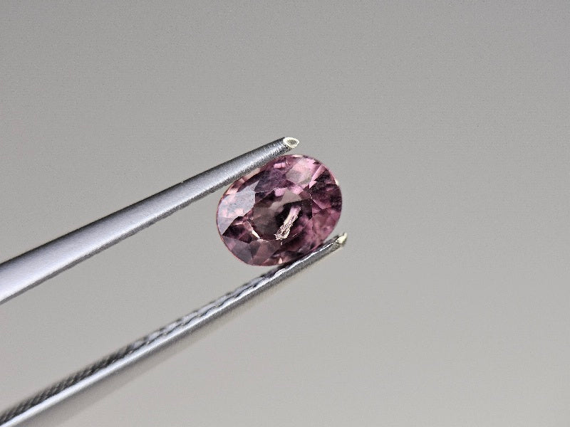 ccGA-11　カラーチェンジガーネット　0.70ct