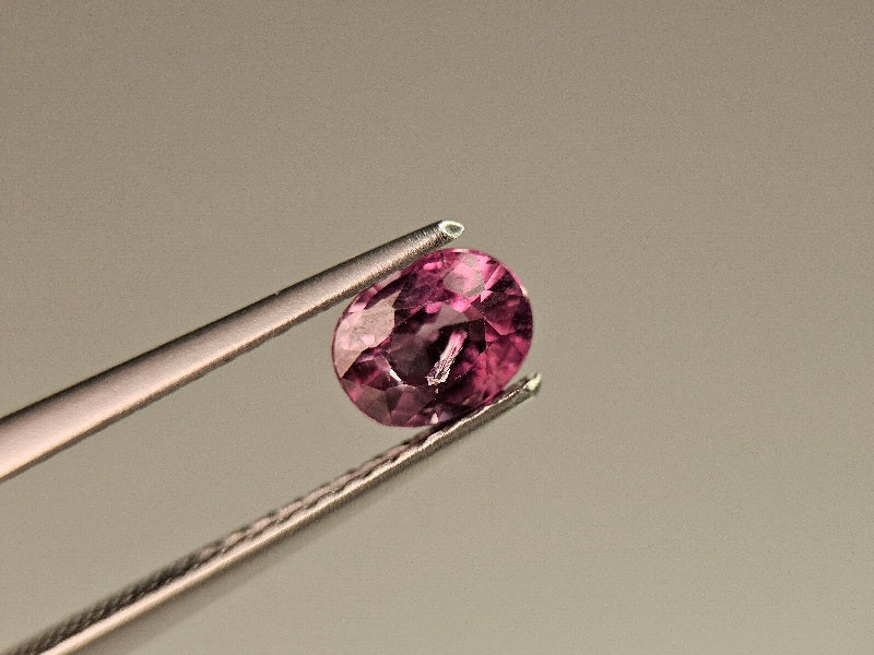 ccGA-11　カラーチェンジガーネット　0.70ct