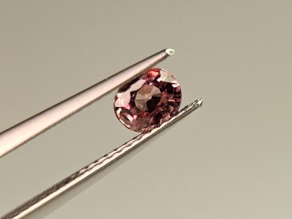 ccGA-12　カラーチェンジガーネット　0.67ct