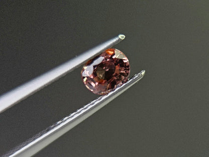 ccGA-12　カラーチェンジガーネット　0.67ct