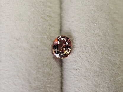 ccGA-12　カラーチェンジガーネット　0.67ct