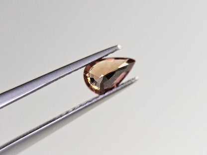 ccGA-13　カラーチェンジガーネット　0.63ct