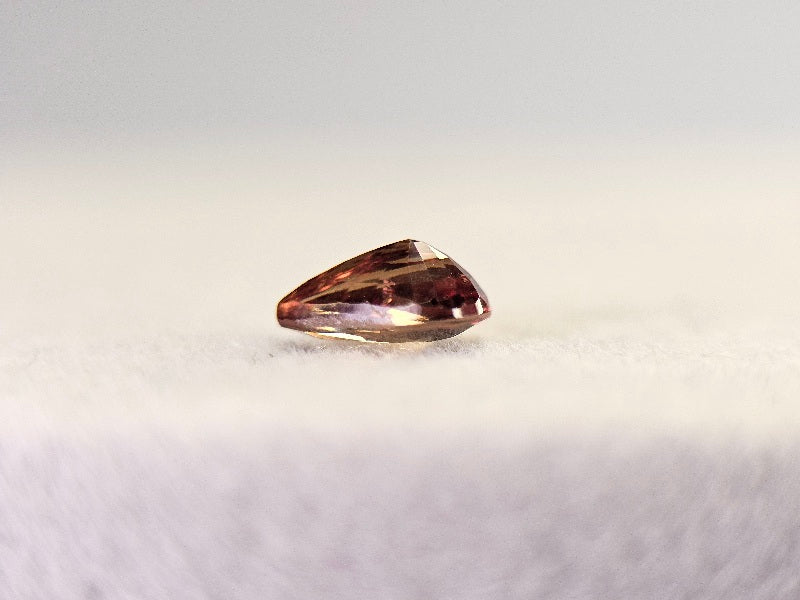 ccGA-13　カラーチェンジガーネット　0.63ct