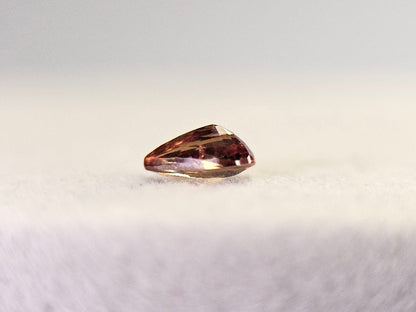 ccGA-13　カラーチェンジガーネット　0.63ct