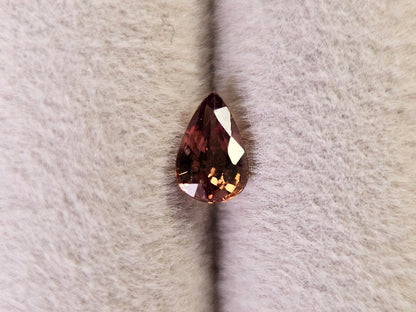 ccGA-13　カラーチェンジガーネット　0.63ct
